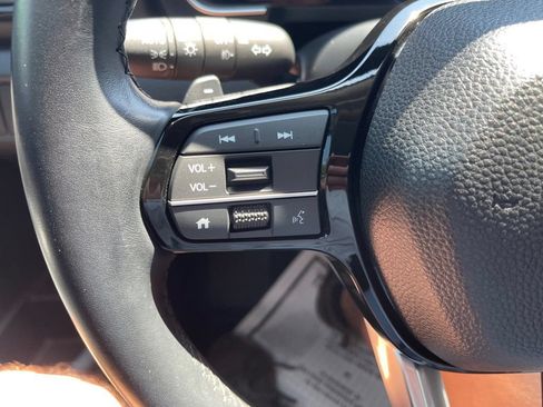 Used 2025 Honda Pilot EX-L image 16