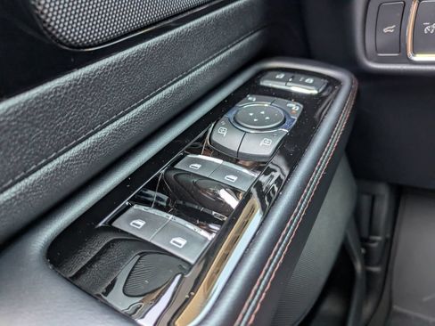 Used 2023 Lincoln Aviator Reserve w/ Equipment Group 201A AWD/4WD image 28