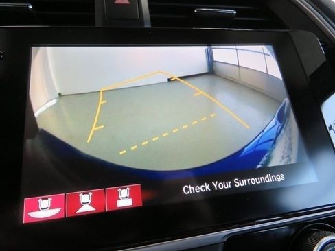 Used 2020 Honda Civic Sport image 4