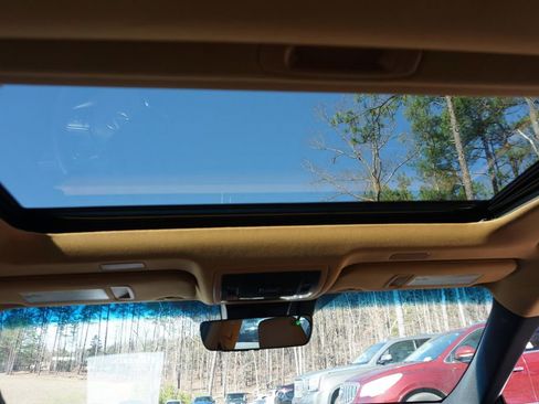 Used 2024 Lexus ES 350 w/ Premium Package image 15