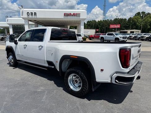 Used 2022 GMC Sierra 3500 Denali w/ Denali Ultimate Package AWD/4WD image 5