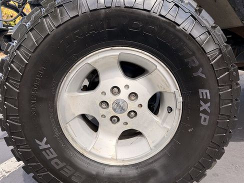 Used 2001 Jeep Wrangler Sahara AWD/4WD image 9