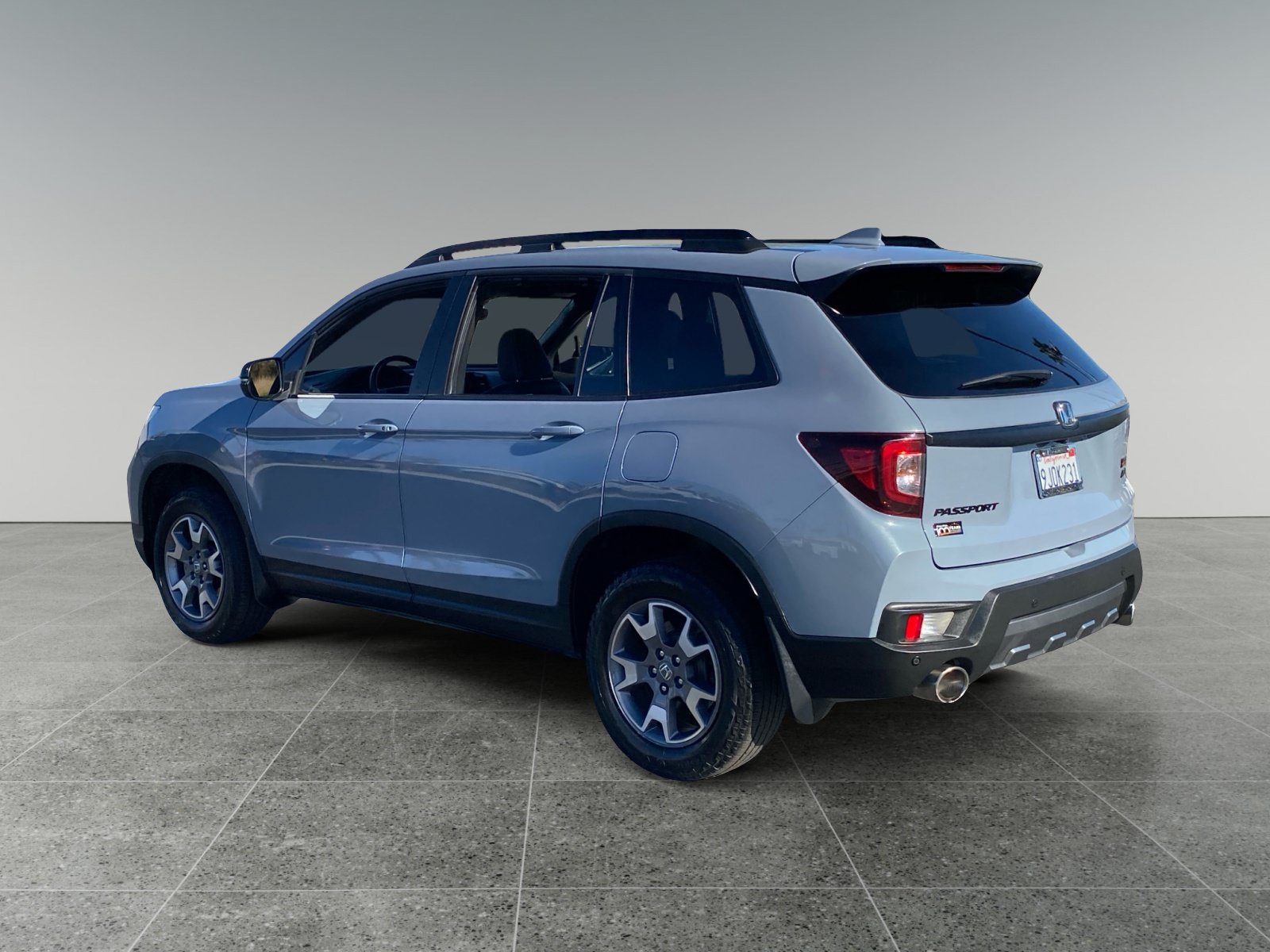 Used 2023 Honda Passport TrailSport image 3