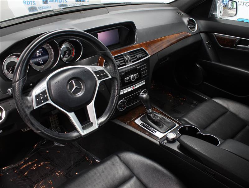 Used 2014 Mercedes-Benz C 250 Sedan image 7