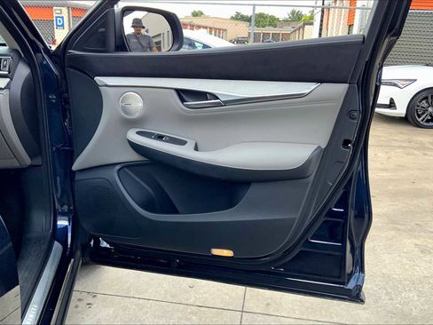 Used 2024 INFINITI QX50 Sensory image 20