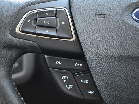 Used 2019 Ford Escape SE image 7