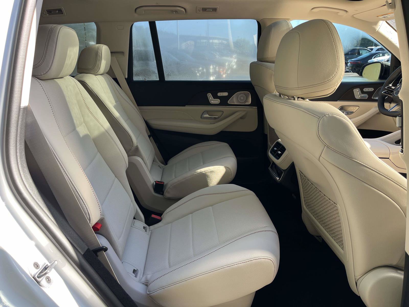 New 2027 Mercedes-Benz GLS 450 4MATIC image 48