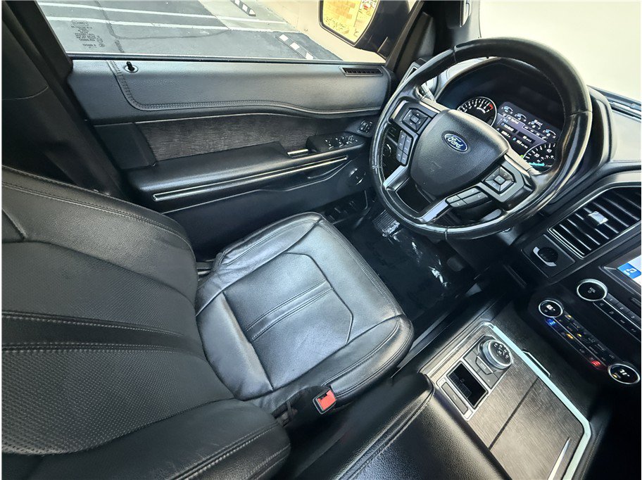 Used 2019 Ford Expedition Max Limited RWD image 7