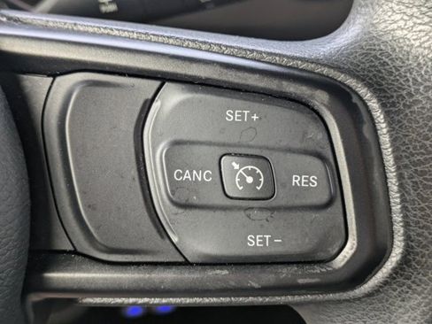 Used 2019 Jeep Wrangler Unlimited Sport image 21