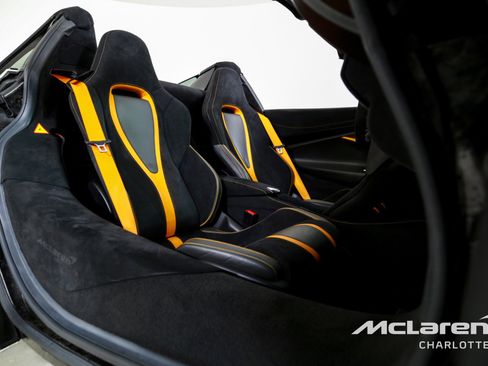 Used 2020 McLaren 720S Performance image 20