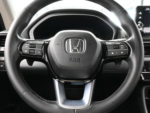 Used 2025 Honda Pilot EX-L image 28