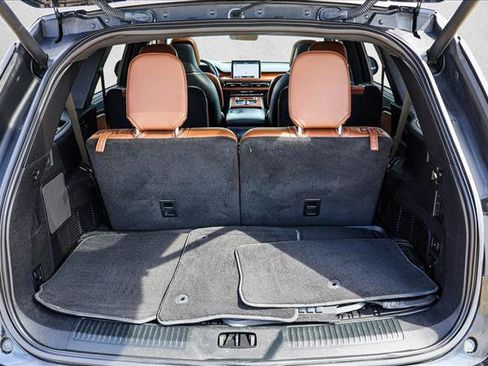 Used 2020 Lincoln Aviator Reserve w/ Equipment Group 202A AWD/4WD image 24