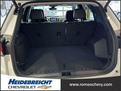 Certified 2023 Chevrolet Equinox Premier image 12