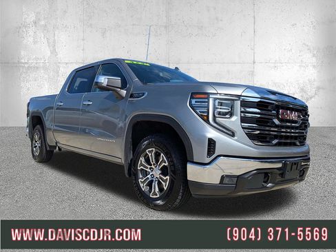 Used 2025 GMC Sierra 1500 SLT AWD/4WD image 1