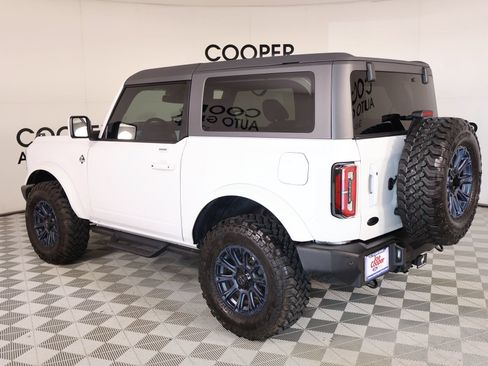 Used 2023 Ford Bronco Outer Banks AWD/4WD image 22