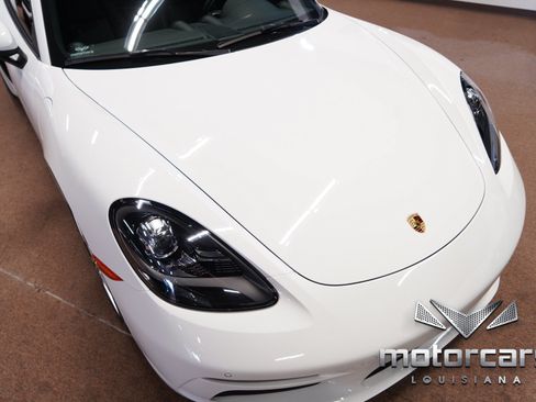 Used 2019 Porsche 718 Cayman RWD image 13