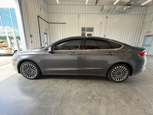 Used 2018 Ford Fusion Titanium AWD/4WD image 12
