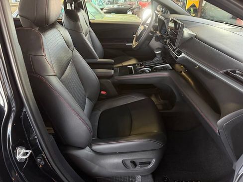 Used 2025 Toyota Sienna XSE AWD/4WD image 12
