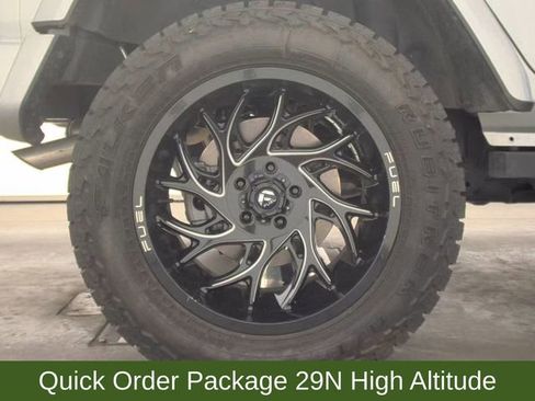 Used 2024 Jeep Wrangler High Altitude image 14