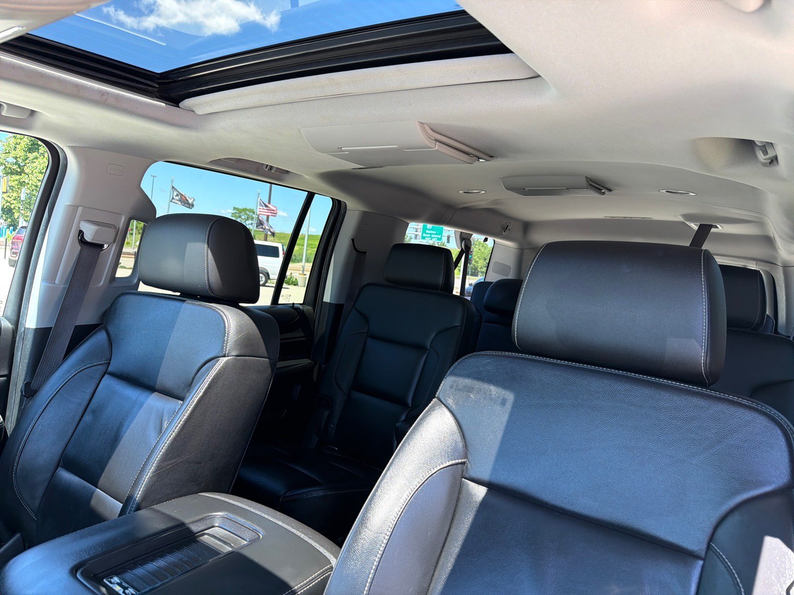 Used 2016 Chevrolet Suburban LT AWD/4WD image 20