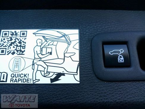 Certified 2021 Toyota Sienna XSE image 28