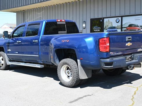 Used 2019 Chevrolet Silverado 3500 High Country w/ Duramax Plus Package image 2