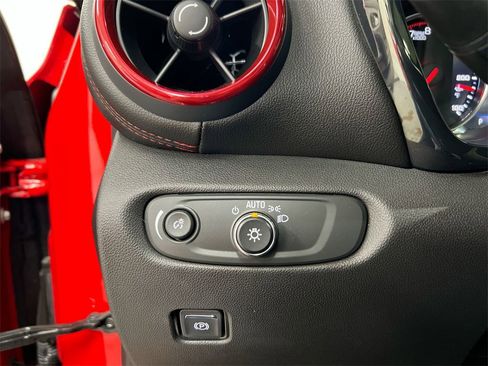 Used 2022 Chevrolet Blazer RS image 19