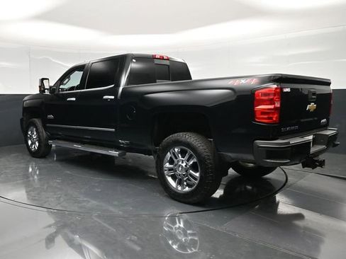 Used 2019 Chevrolet Silverado 2500 High Country w/ Duramax Plus Package AWD/4WD image 10