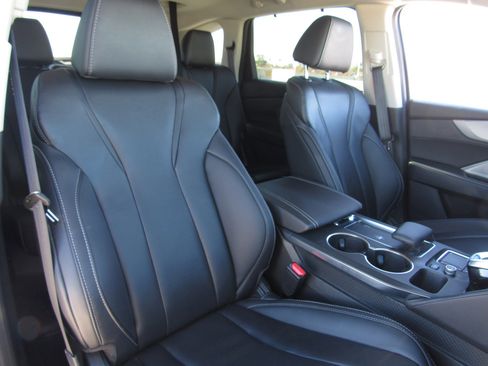 Certified 2023 Acura MDX FWD w/ Technology Package image 11