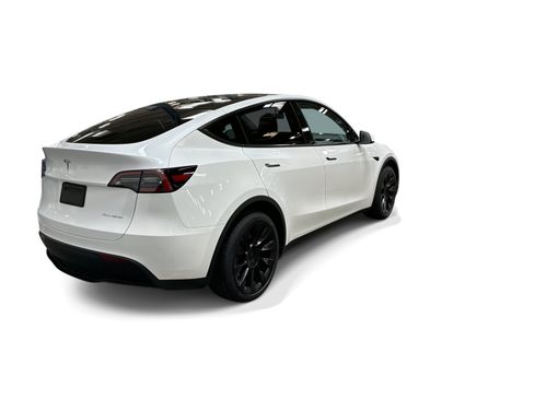 Certified 2023 Tesla Model Y Long Range AWD/4WD image 6