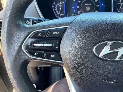 Used 2019 Hyundai Santa Fe SEL image 18