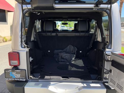 Used 2015 Jeep Wrangler Unlimited Sahara w/ Max Tow Package image 10