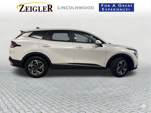 Used 2024 Kia Sportage LX FWD image 7
