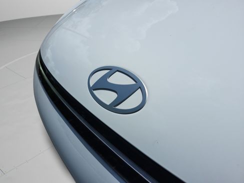 New 2026 Hyundai Kona SEL Premium FWD image 30