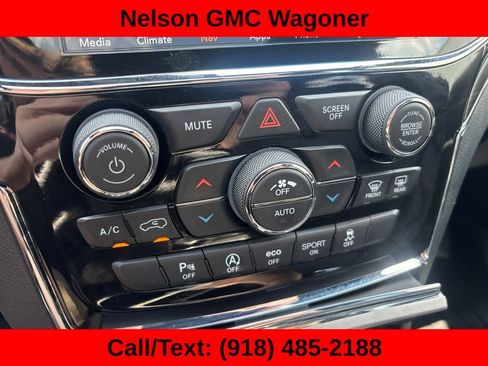 Used 2021 Jeep Grand Cherokee Limited AWD/4WD image 22