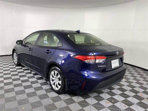 Used 2023 Toyota Corolla LE image 6