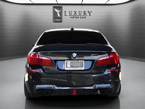 Used 2015 BMW M5 image 6