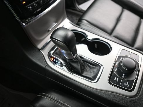 Used 2021 Jeep Grand Cherokee Limited w/ Quick Order Package 28K 80th AWD/4WD image 16