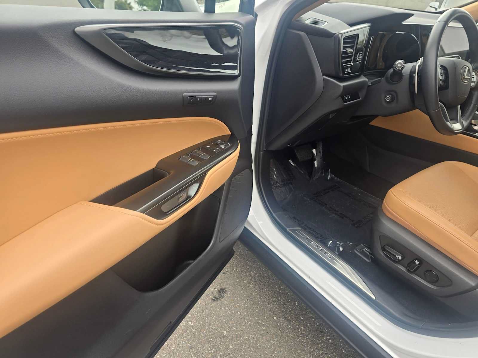 Certified 2026 Lexus NX 350h AWD w/ Accessory Package (2T) image 21