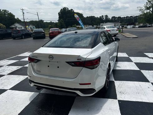 Used 2025 Nissan Sentra SR FWD image 6