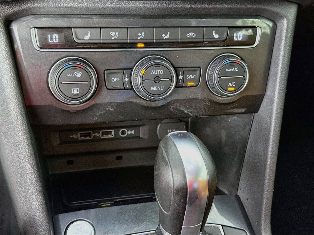 Used 2019 Volkswagen Tiguan SEL FWD image 19