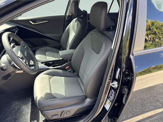 New 2026 Kia Niro Wind FWD image 17