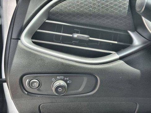 Used 2023 Chevrolet Malibu LT FWD image 17