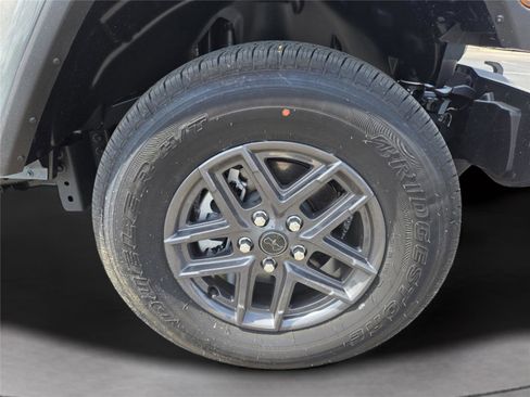 New 2025 Jeep Gladiator Sport image 58