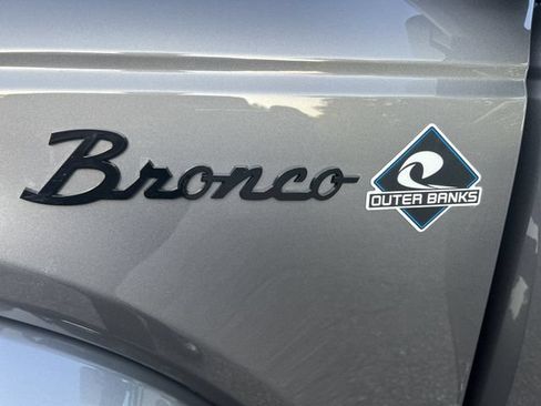 Used 2023 Ford Bronco Outer Banks AWD/4WD image 30