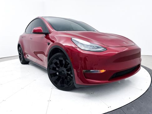 Used 2023 Tesla Model Y Long Range image 5