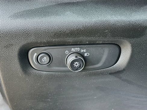 Used 2019 Chevrolet Traverse LS w/ LPO, Floor Liner Package FWD image 10