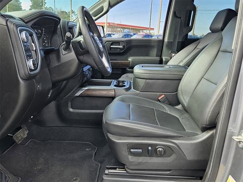 Certified 2022 GMC Sierra 1500 SLT w/ SLT Convenience Package image 3