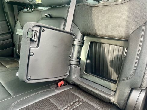 Used 2024 Chevrolet Silverado 2500 High Country w/ High Country Premium Package image 31