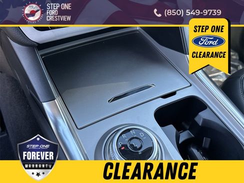 New 2024 Ford Explorer XLT w/ Equipment Group 202A image 33